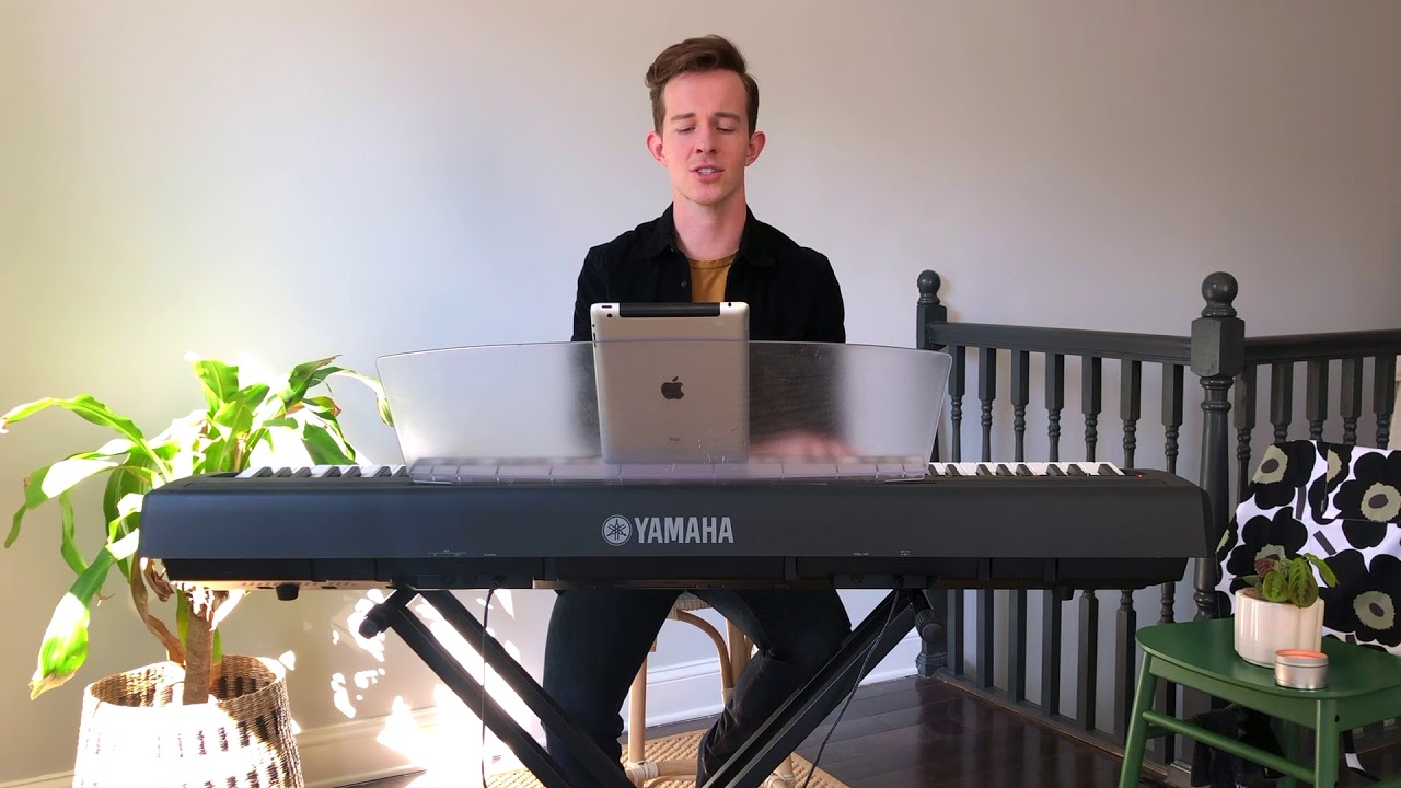 Eddie Grey sings 'Sweet Dreams' by John Bucchino