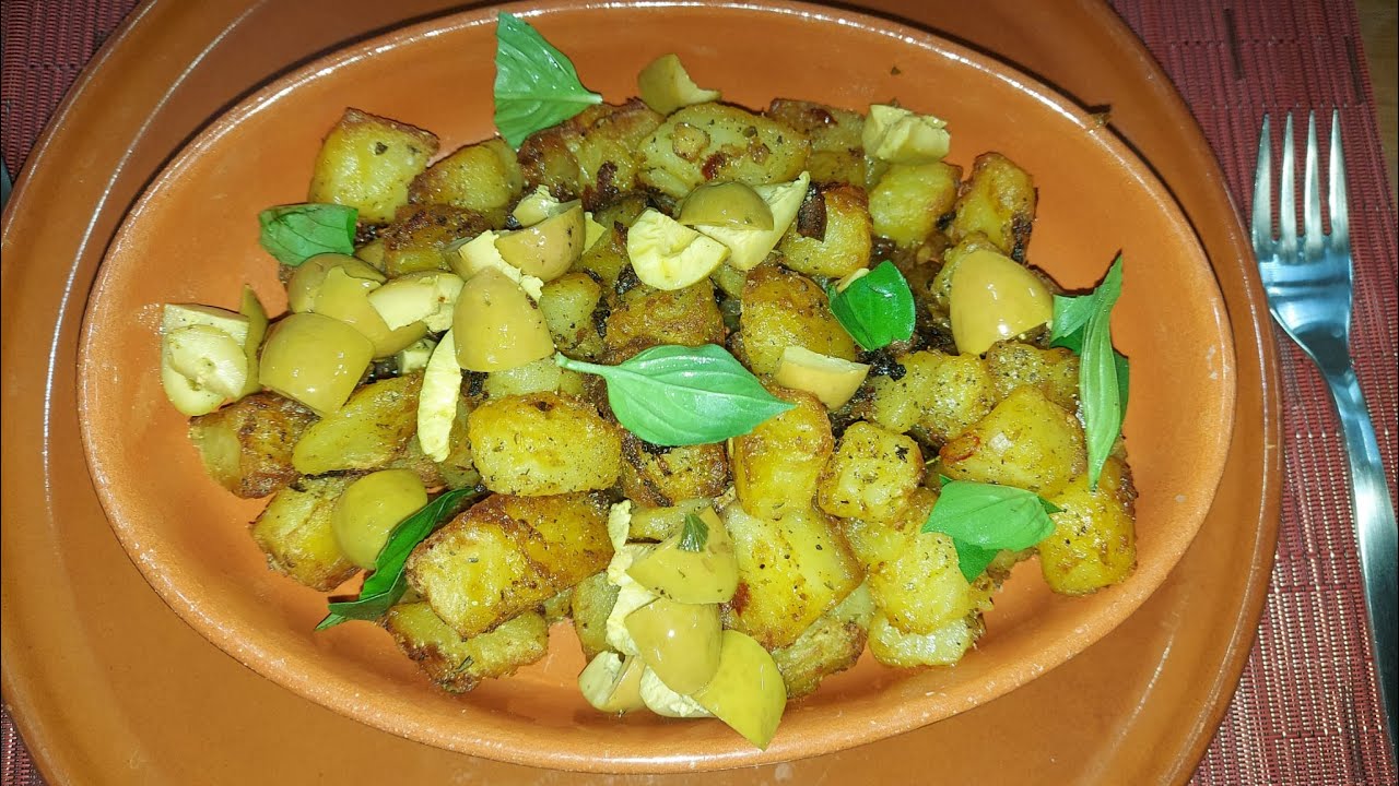 🥔 Patate al Forno Croccanti Fuori e Morbidissime Dentro – Il Segreto dello Zio Roberto!