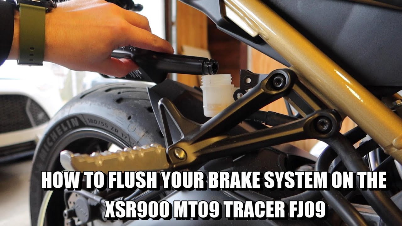 How to flush your brake system on the XSR900 MT09 TRACER FJ09!