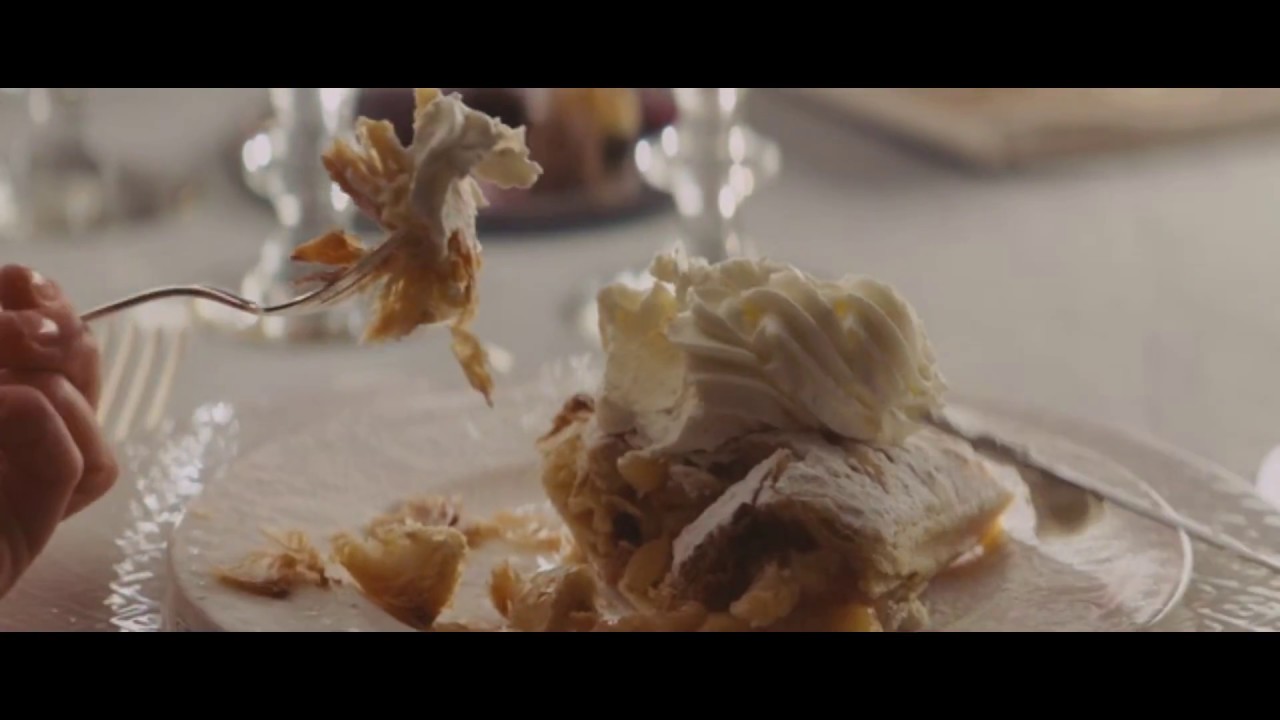 French restaurant scene and strudel - Inglorious Basterds