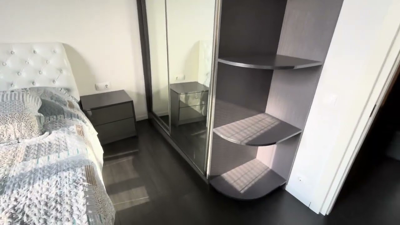 ID: 9733 (SP0038) В квартире есть все для проживания.