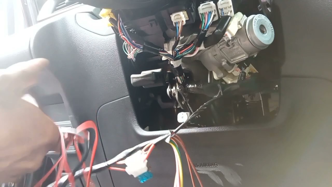 installed Alarm system Toyota innova