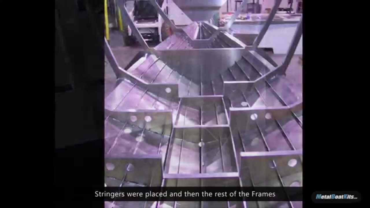 How To Build a 27 Foot Aluminum Cabin Cruiser From a Kit