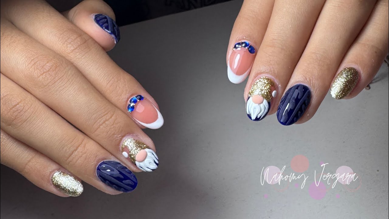 Diseño de NAVIDAD en uñas cortas 