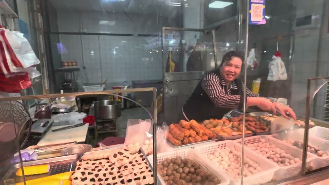 China Huizhou’s Most Lively Wet Market Walkthrough | Dim Sum, Roast Goose & Local Delights