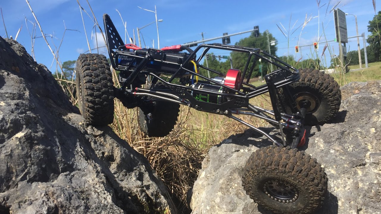 Amazon cage crawler build, first test run, sorry for the shaky handheld footage