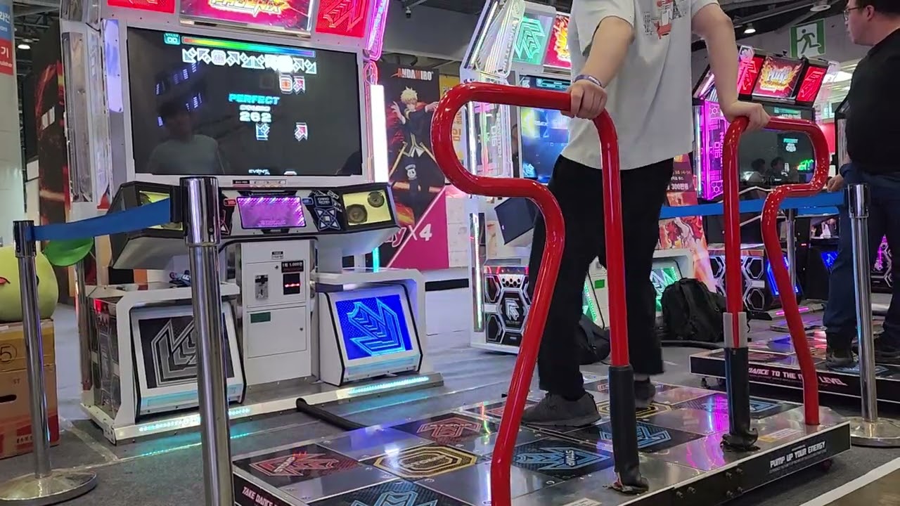 Vacuum Cleaner D27 (Pump it up Phoenix modify ver)