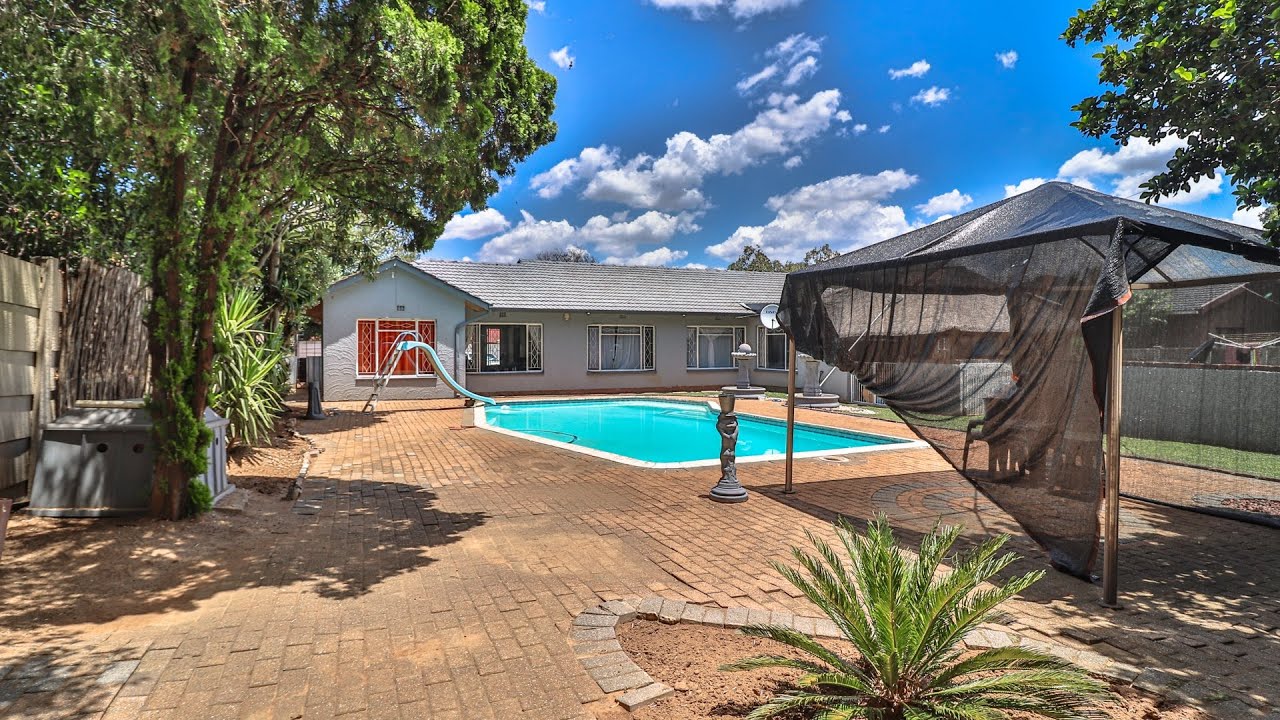 4 Bedroom For Sale - Elspark