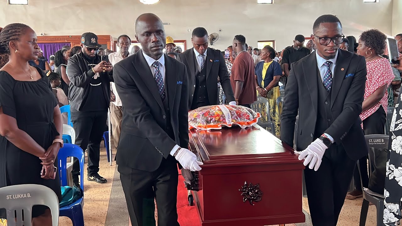 Finally! Omulambo gwa Dj Bush Baby gutusiddwa mu Church gyebagenda okumusabira e Namugongo