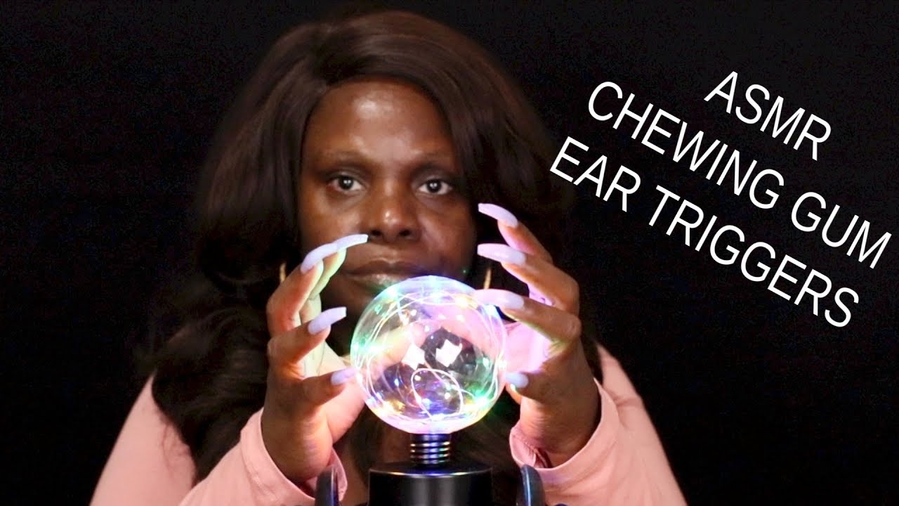 ASMR Eating Sounds Playing In Your Ear Triggers *Chewing Gum * Night Lamp