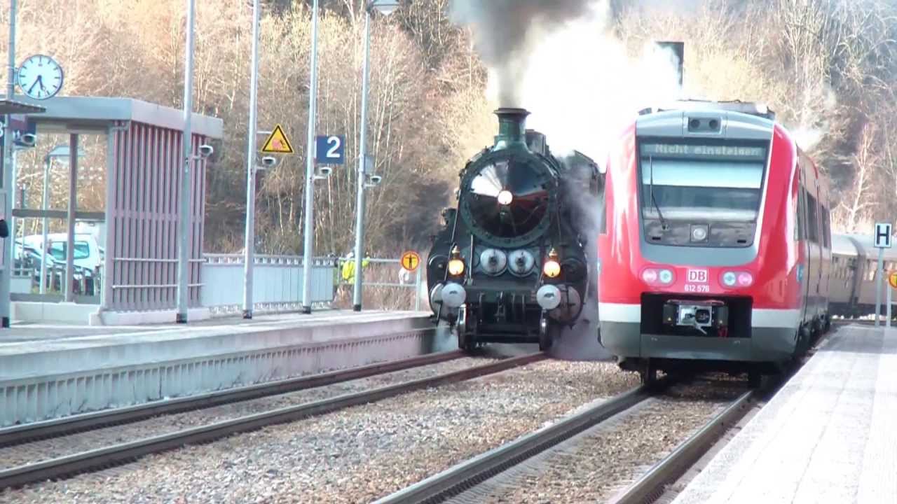 Die bayr. S 3/6 bei der Durchfahrt im Bahnhof Röthenbach/Allgäu