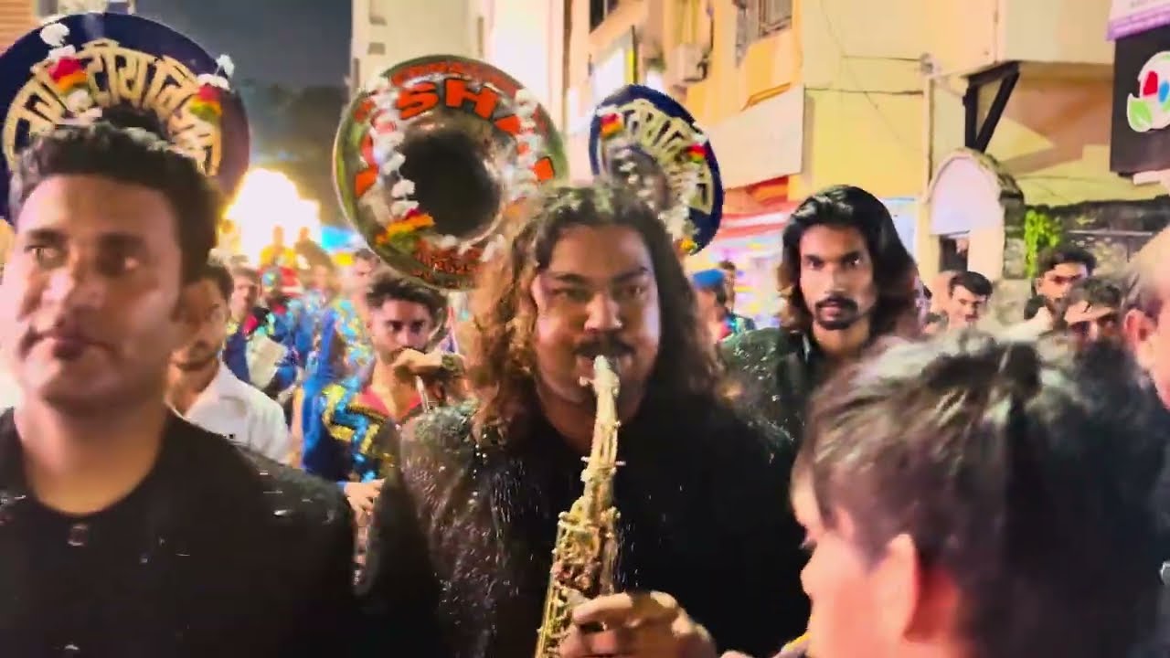 Tori Surat Pyari Taj Piya #qawali #trending #tajbagh INTERNATIONAL VISHAL BRASS BAND #raisanissabri