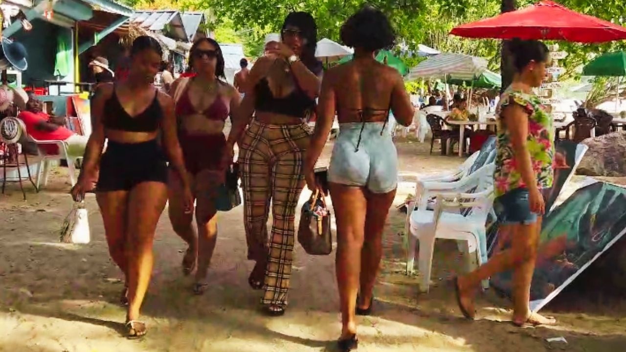 Walking Through Sosúa Dominican Republic 🇩🇴 | Beach Town Street Tour 02