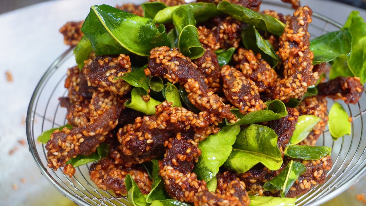 Deep Fried Beef Strips with Sesame Seeds | របៀបធ្វើសាច់គោបំពងល្ងរ | Mother's Taste