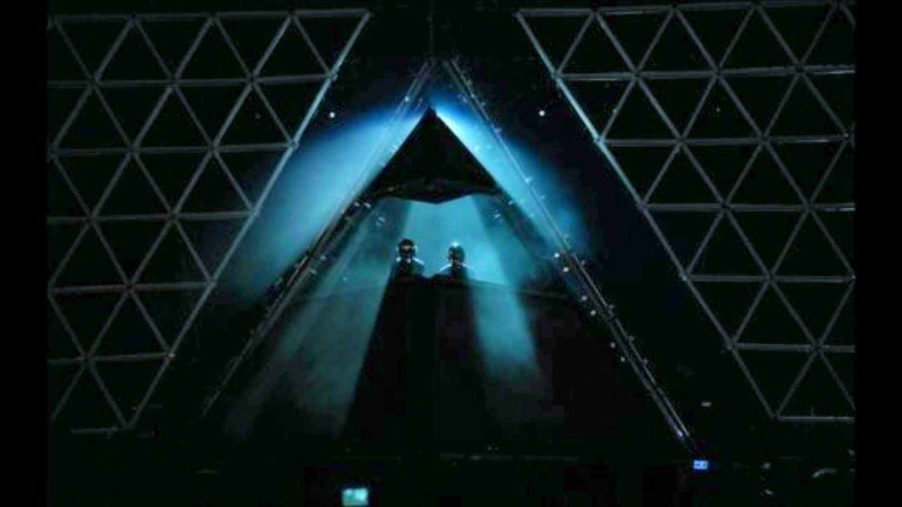 The Technight remix Harder Better Faster Stronger (daft punk)