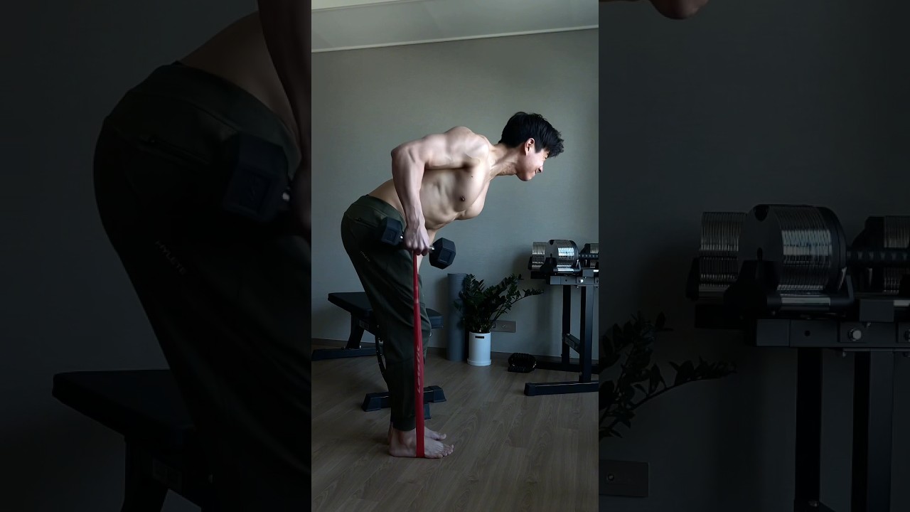 DO THIS if you don&rsquo;t have a pull-up bar at home