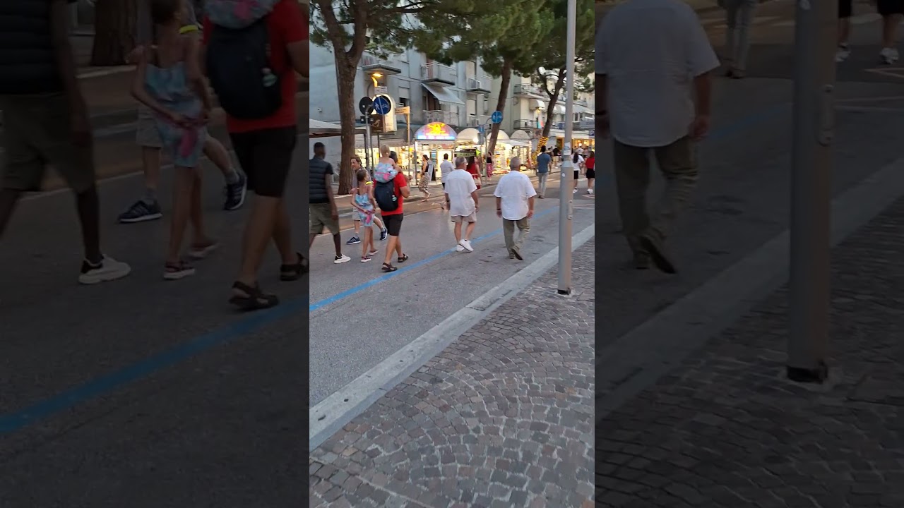 EVENING 🇮🇹 Lido Di Jesolo ❤️ Street Italia 😎 WALK tour 4K CENTRUM CITY #shorts