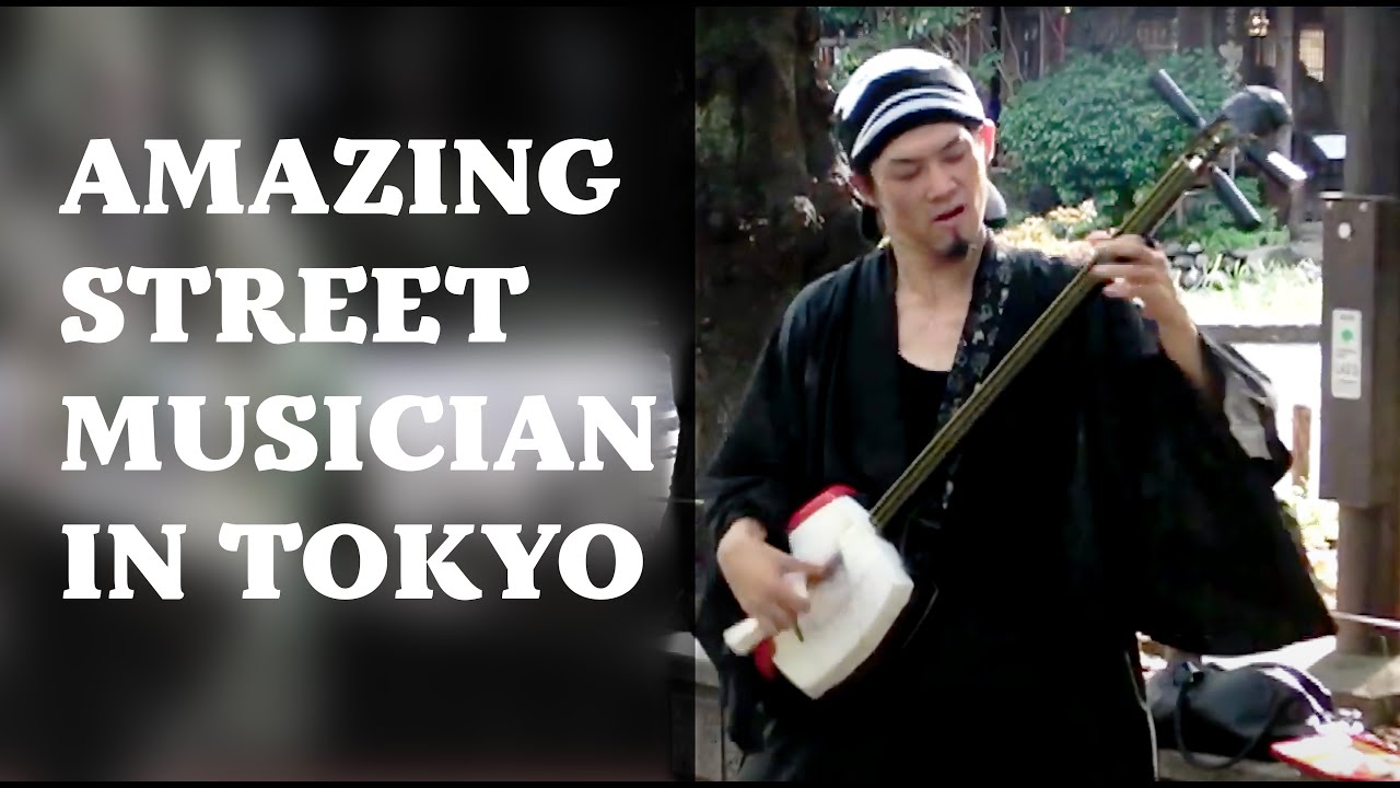 Tsugaru Shamisen - Amazing street musician in Tokyo, Japan