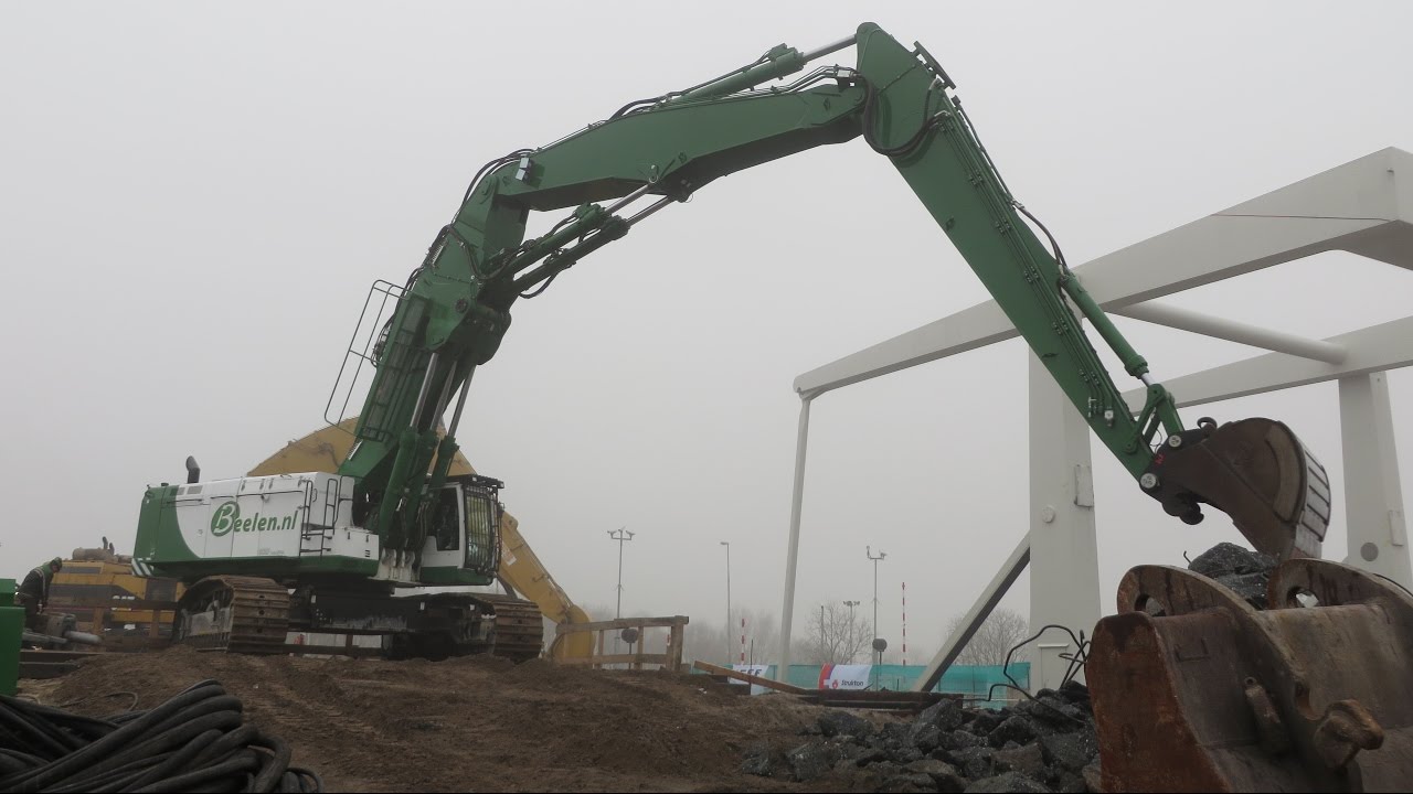 4K | Cat 390F STC Triple | Lock demolition Meppelerdiepsluis | Beelen Sloopwerken / Vlasman B.V.