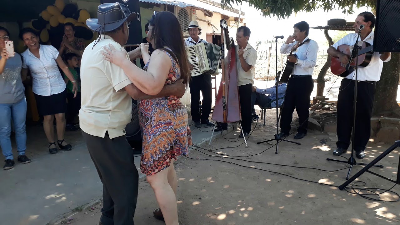 Leon Figueredo en vivo en San Roque Gonzalez (cerrito)