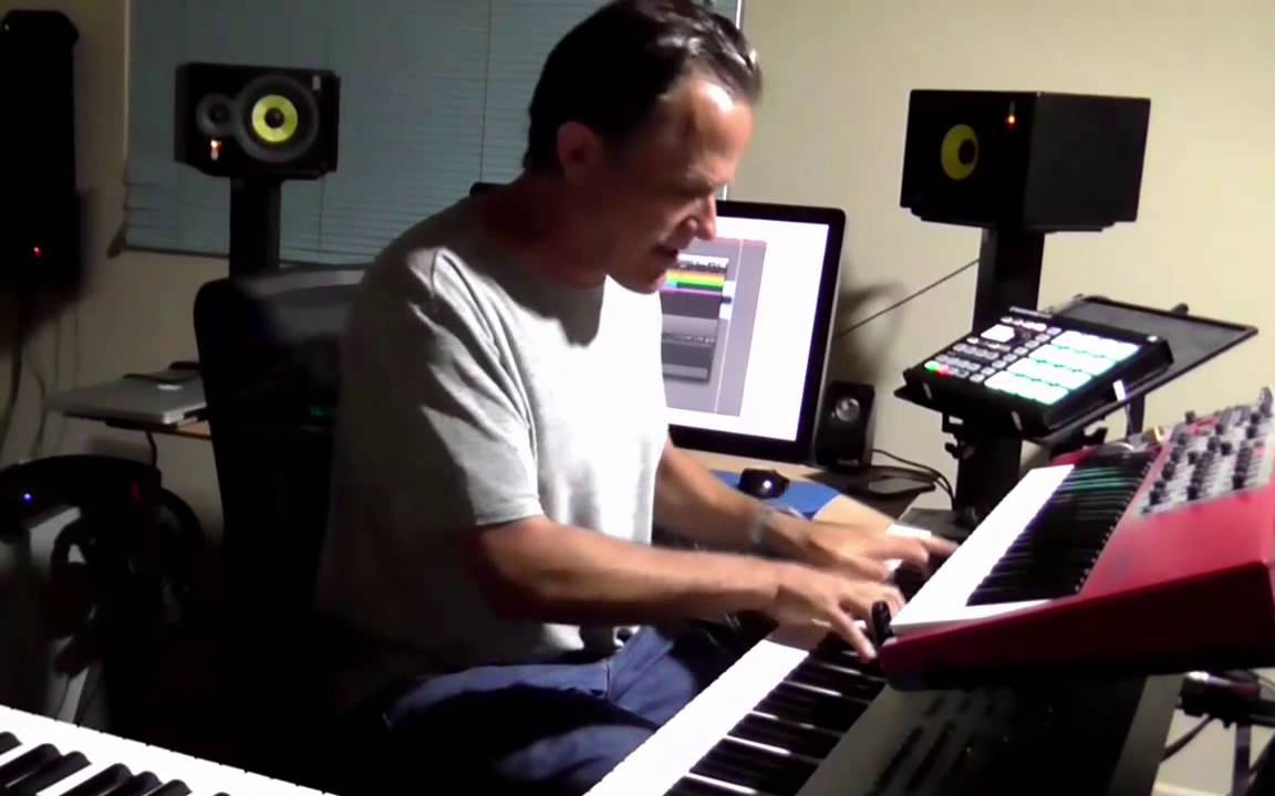 George Whitty Solo:  Fun With Maschine (Fast Latin)