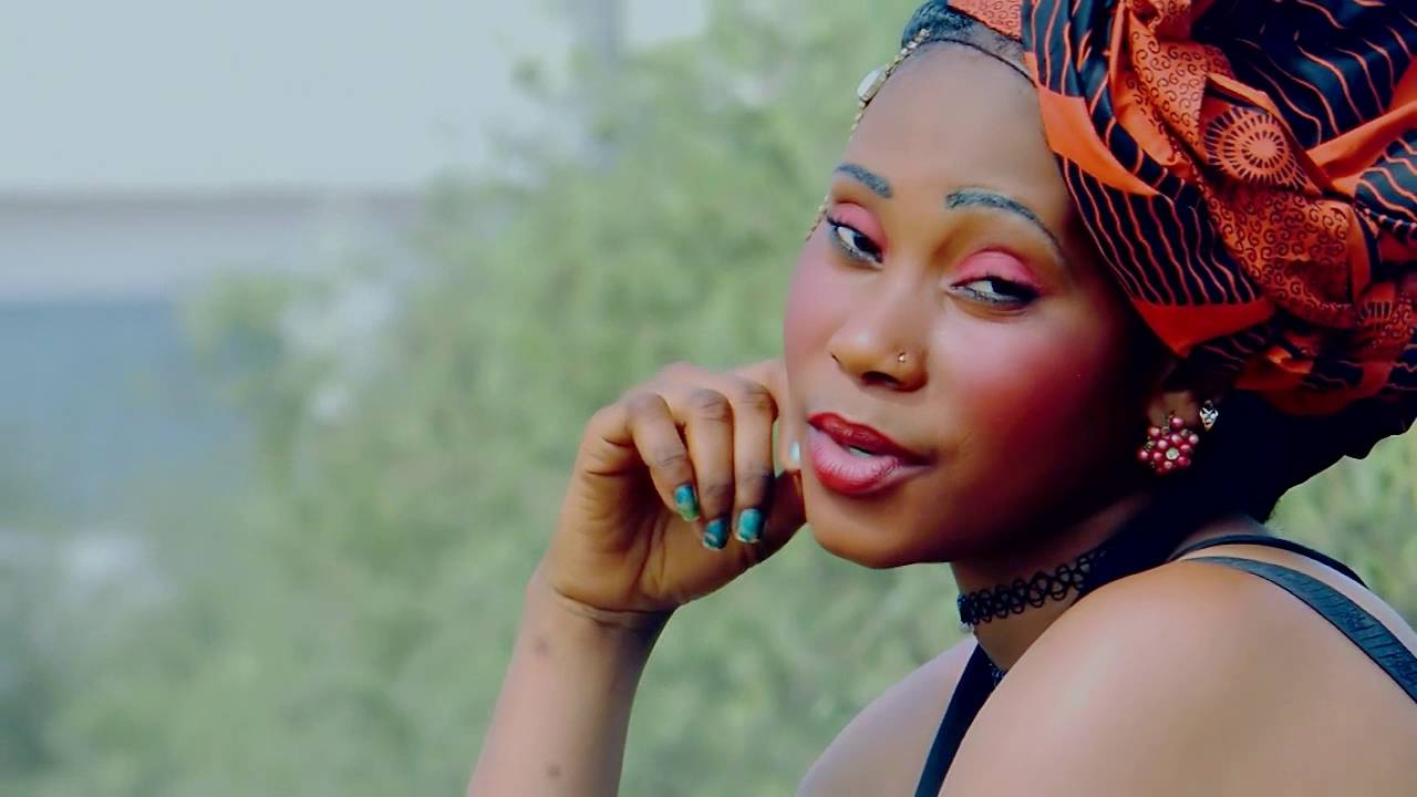 Fofa Aissa -   DM official Videos ... Directed by  DM  - AmwananKa. HD