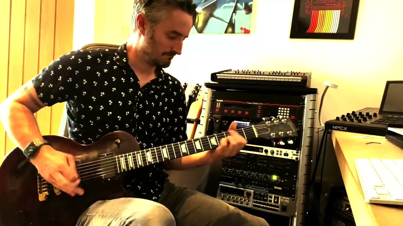 Queen - Battle Theme (Flash Gordon)