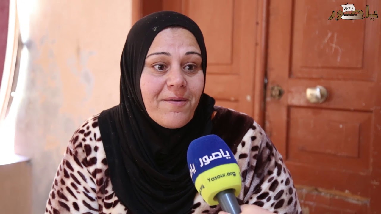 السيدة رجاء نزال من صريفا : امتهنت اعداد الكروش والفوارغ لتقف الى جانب زوجها في هذه الظروف الصعبة