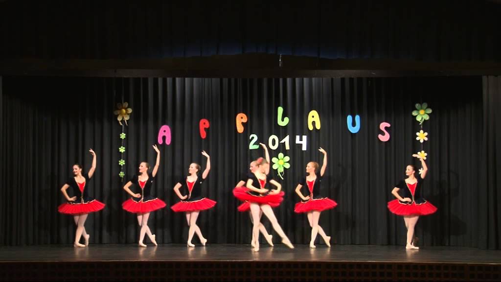 Paquita, 2. Platz Internationaler Ballettwettbewerb Applaus, 15-18 years