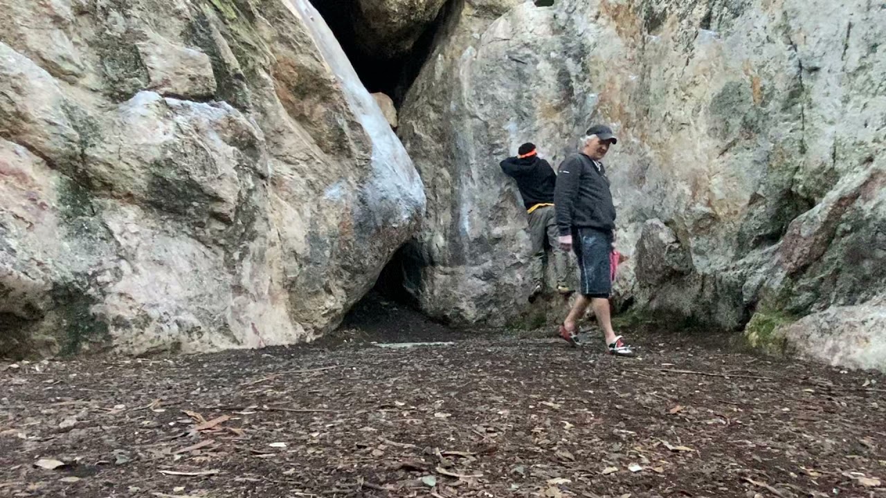 Berkeley Bouldering: Indian Rock Traverse (V5)