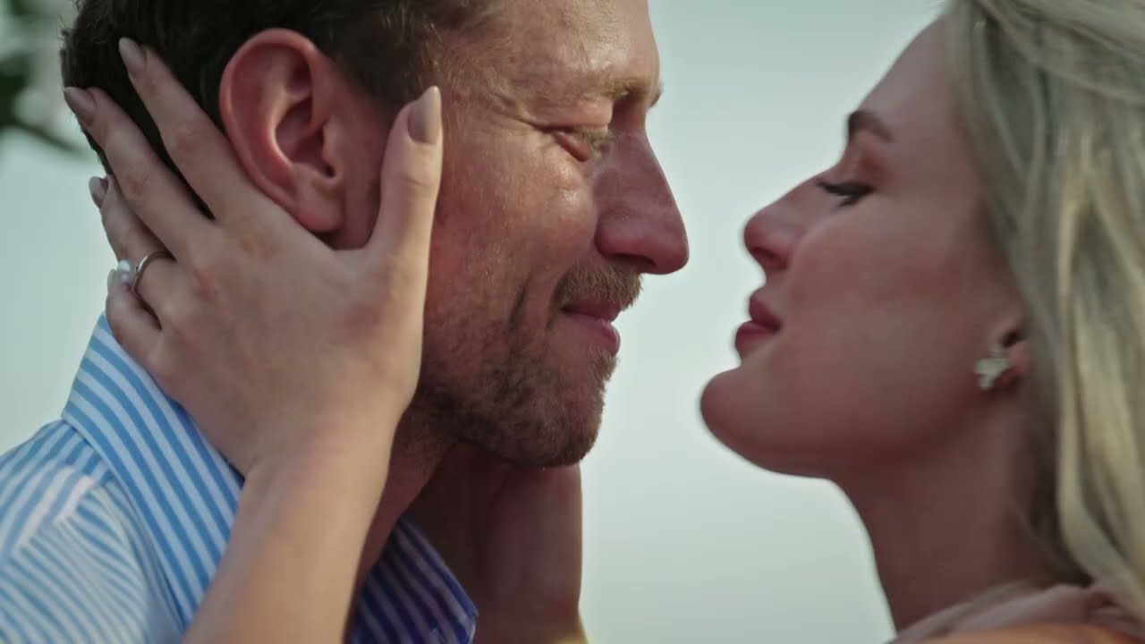 Jeden bratr už lásku našel. Jak dopadne Míra? Sledujte Bachelor Česko na Oneplay