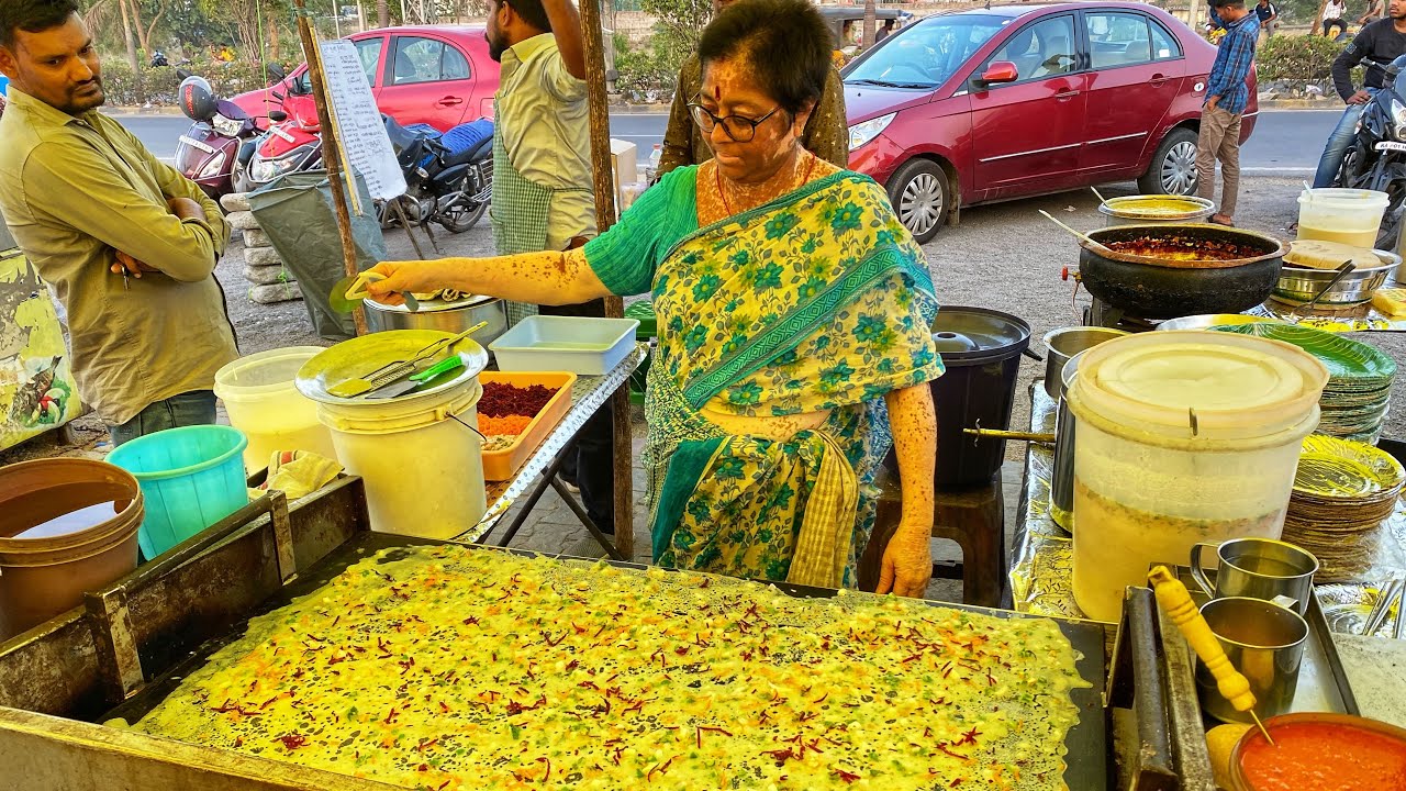 Hardworking Lady Selling Giant Rava Dosa at IDL Lake,Hyderabad