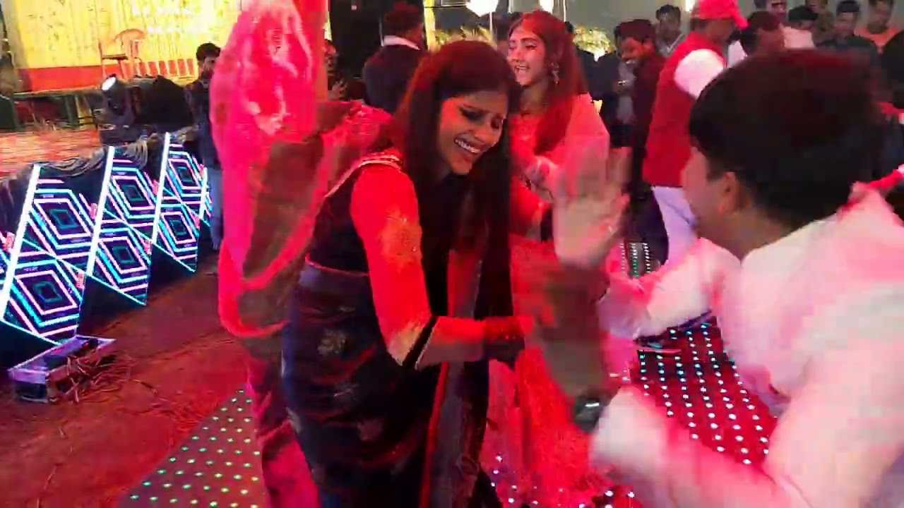 chalo isk ladye 2 Sanam song