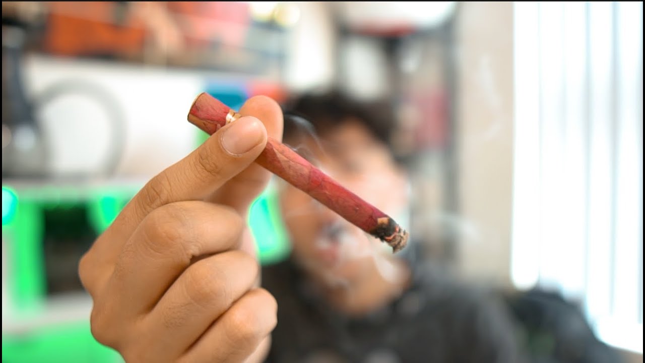 SMOKED A DOINK MADE OF 100% ROSES