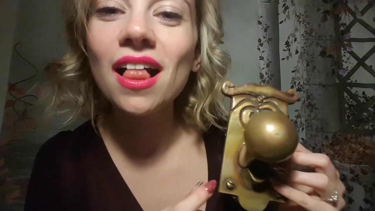 ASMR - SEMI - Unintelligible whispers, Alice in Wonderland.