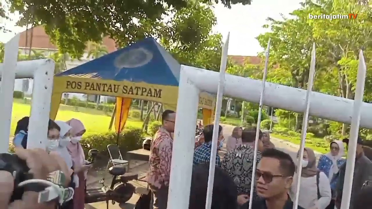 PROF BUDI SANTOSO RESMI KEMBALI DIANGKAT MENJADI DEKAN FAKULTAS KEDOKTERAN UNIVERSITAS AIRLANGGA