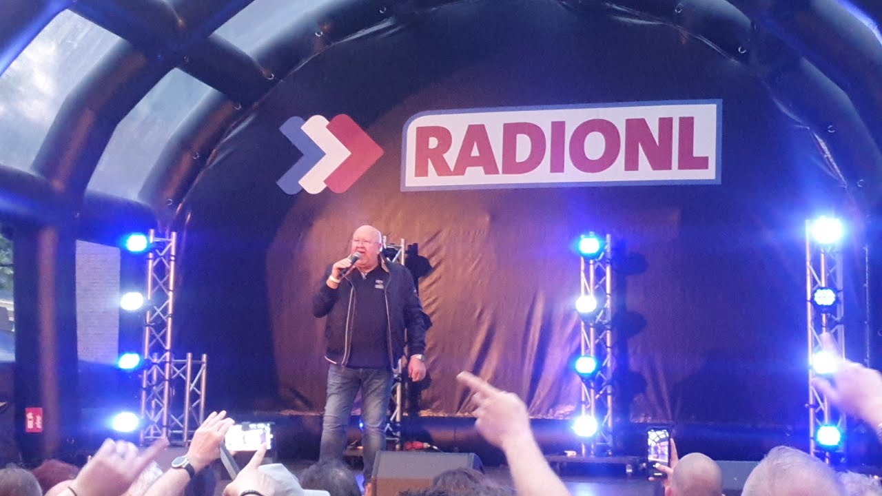Henk Wijngaard - Mega Hitmedley (Live Radio NL Assen)