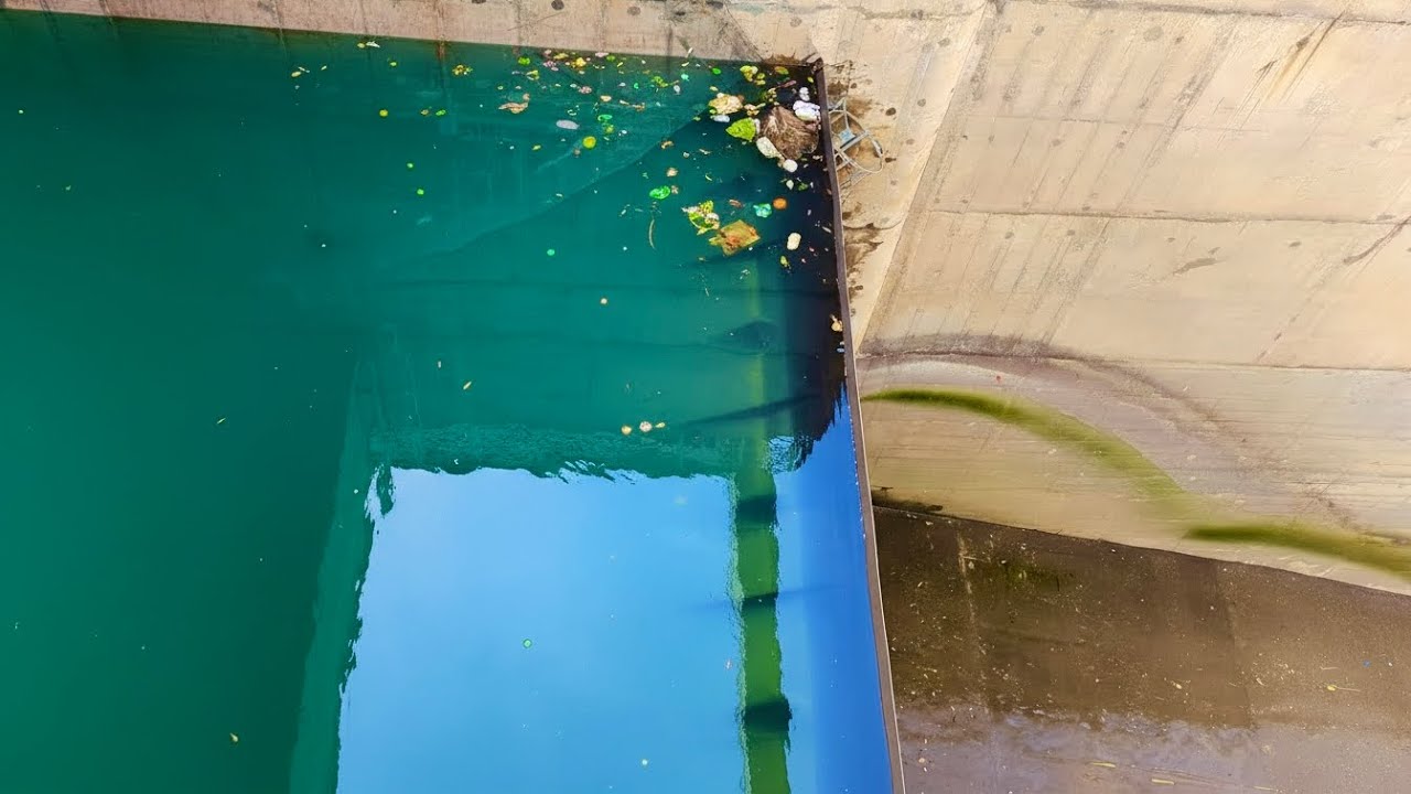 Debris Channel Hydraulically operated Gate Opening for restoring the flow & water management 