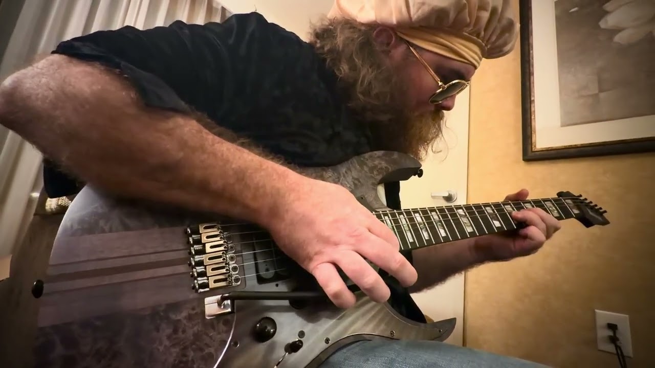 #shredguitar #practice #nunobettencourt #rickbeato #stevevai @SteveVaiHimself ​⁠@RickBeato