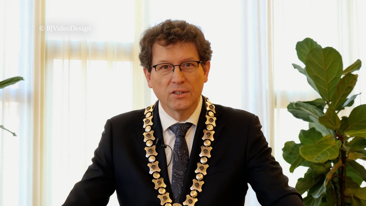 2021-04-24 Zuidwoldiger van het jaar Burgemeester