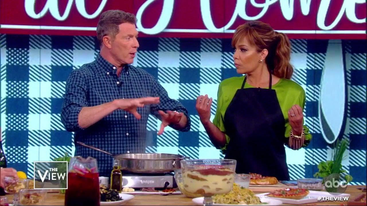 Bobby Flay Lunches With the Ladies | The View