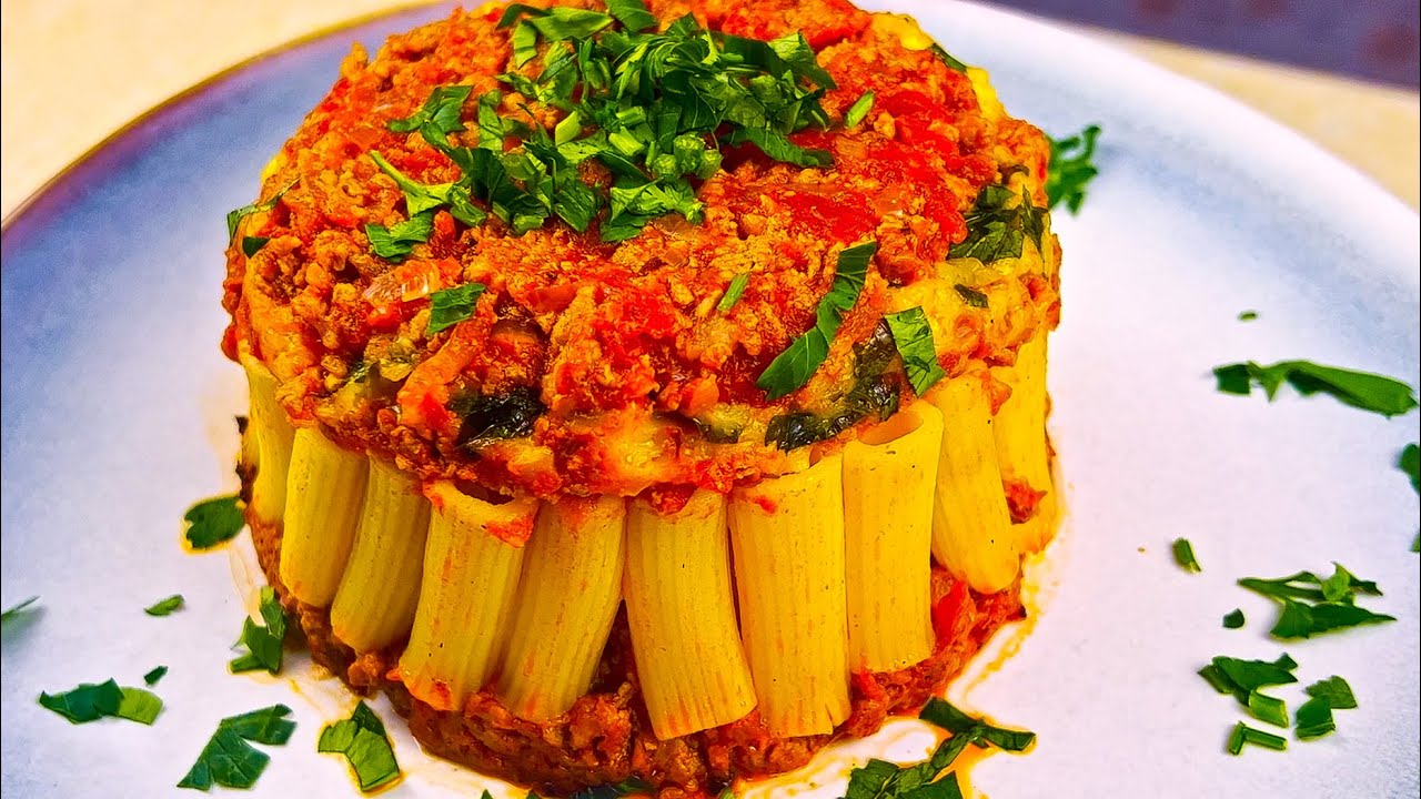Рецепт пирога с макаронами в сотах! Идеальные сырные итальянские ригатони на обед или ужин!