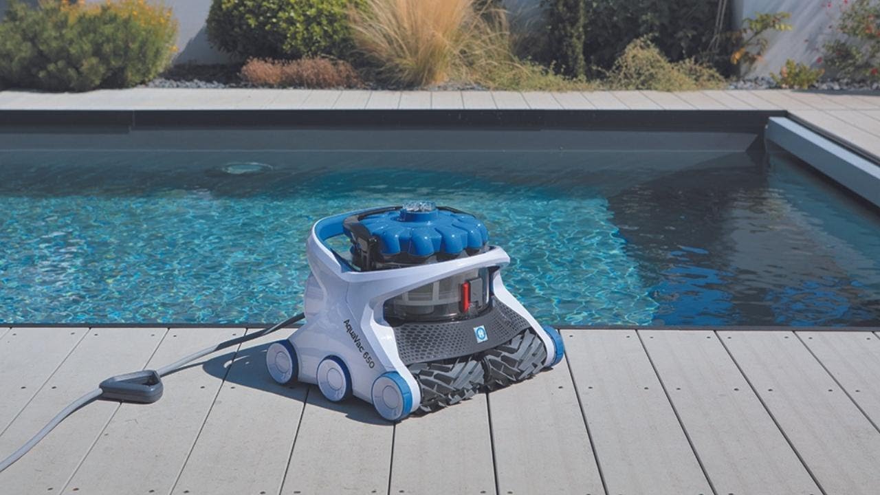 AquaVac 6 Series: il nuovo robot per piscine di Hayward