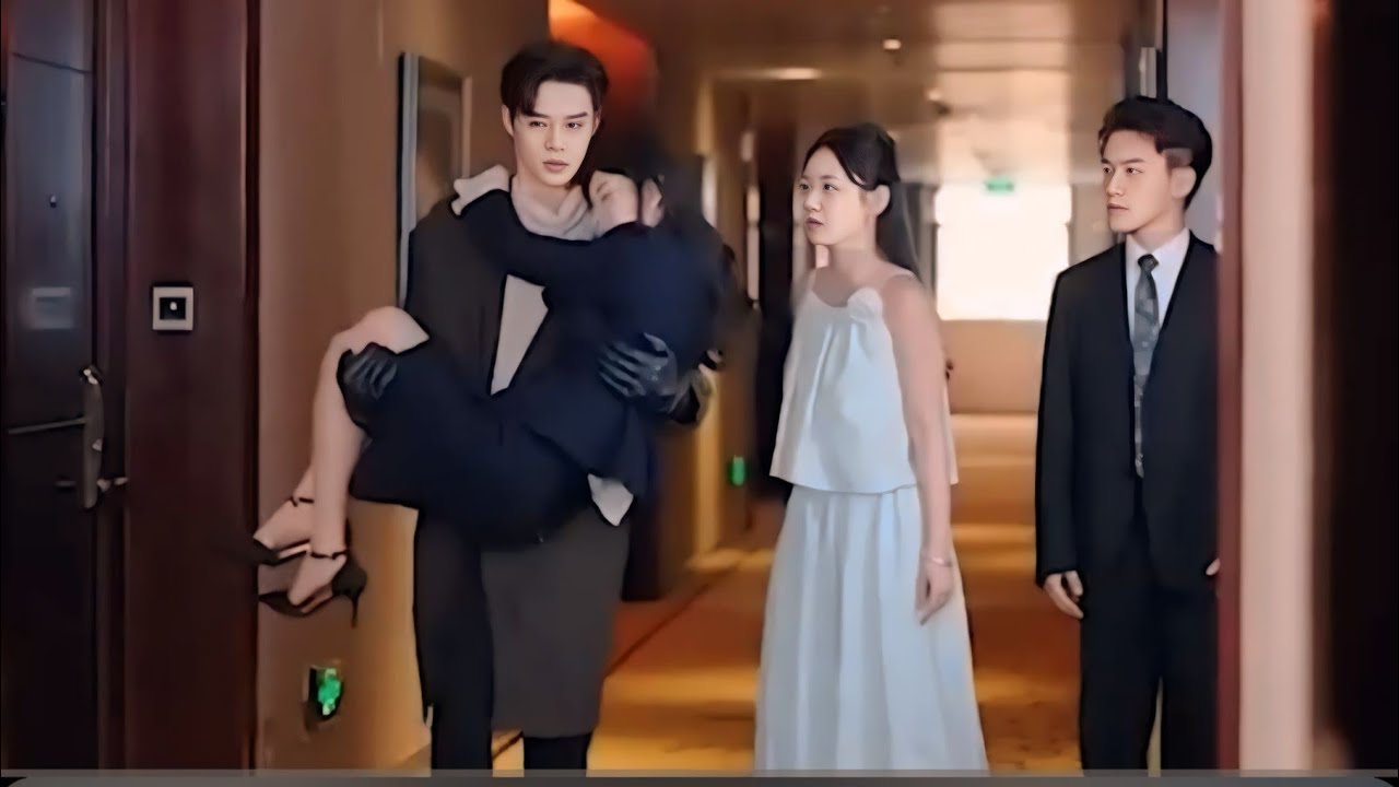 رئيس شركه مليونير قاسي ومغرور استغل خدامه فقيره لتسديد ديونها لكنه بيوقع فحبها بجد وبيرتبط بيها