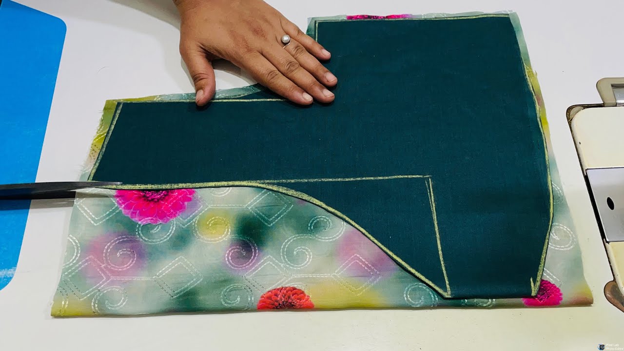 Stylish Blouse Back Neck Design Cutting And Stitching Back Neck Blouse Designs | Blouse Ki Design