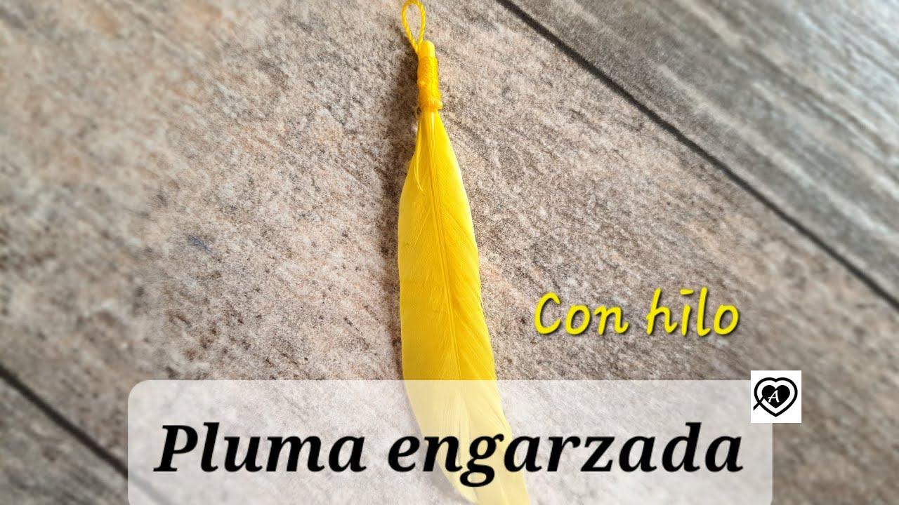pluma natural engarzada con hilo