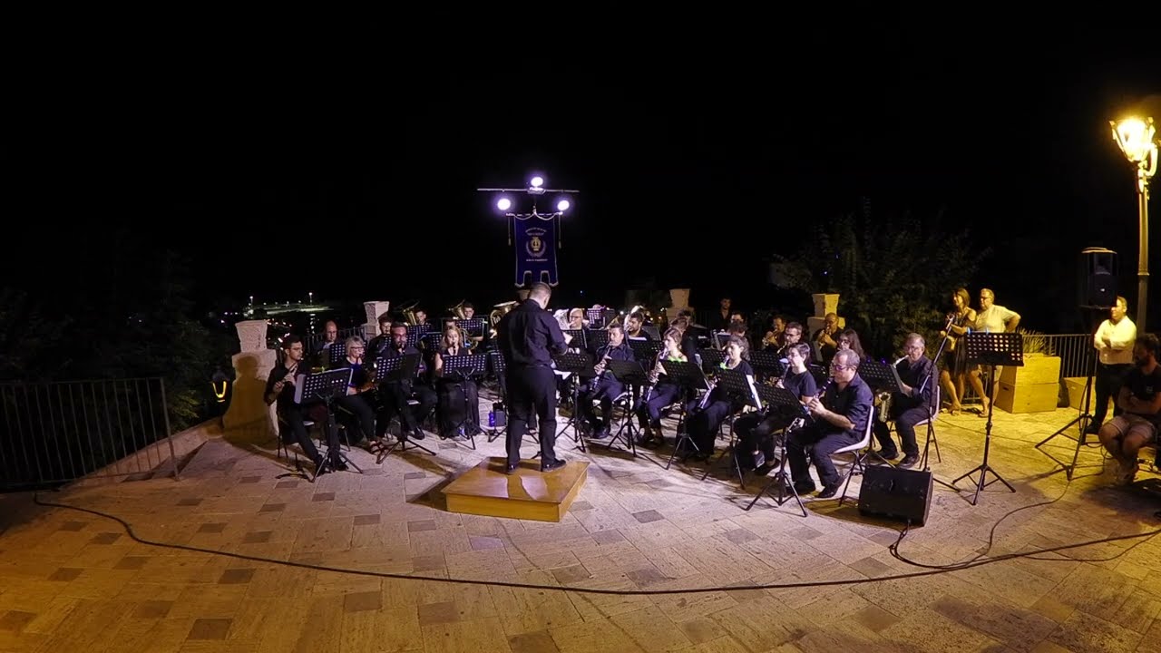 La vita è Bella - Ass. Musicale S. Cecilia di Buseto Palizzolo - Dirige il M° Giuseppe D’Alberti