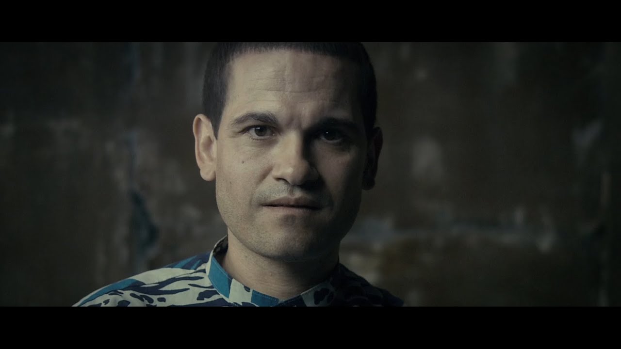 The Imposter (2012) - Looking into the Lens