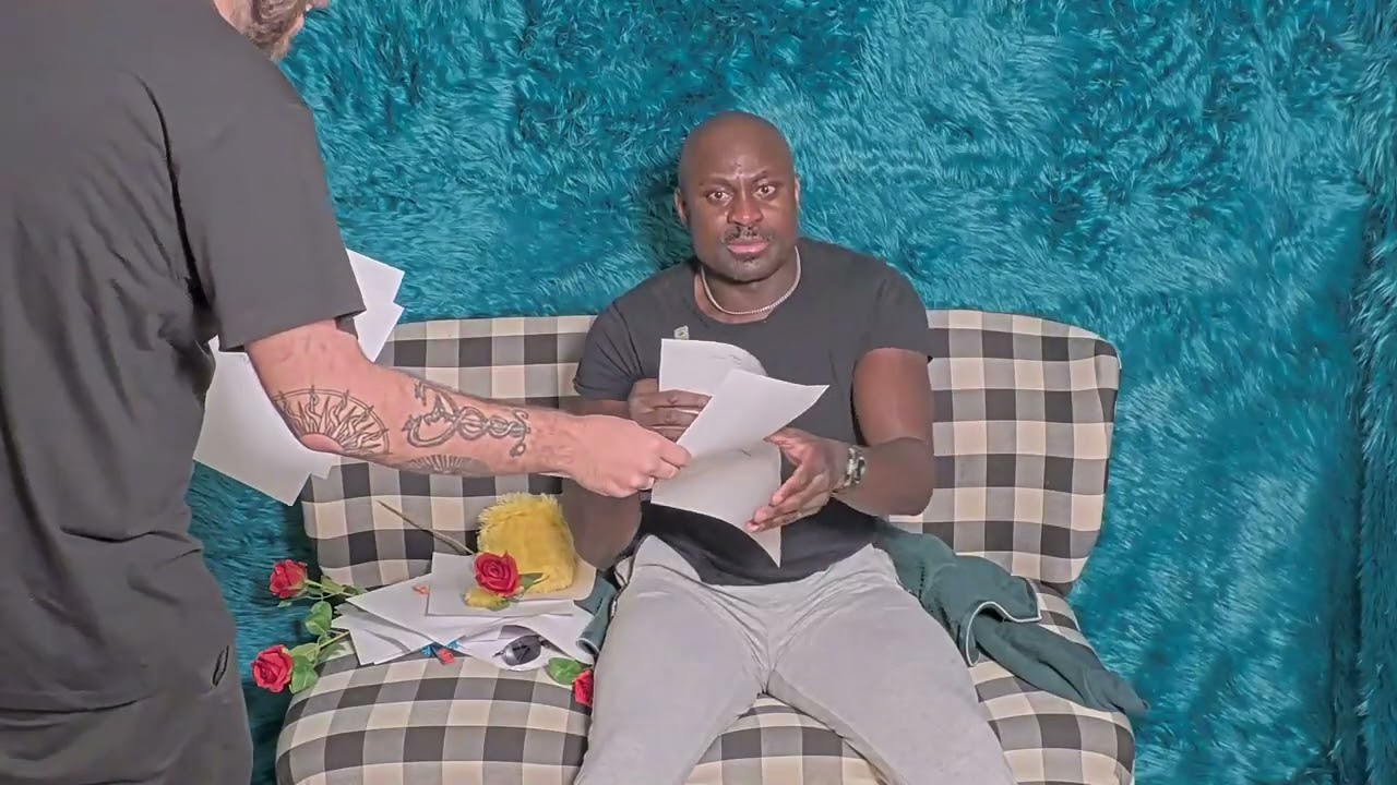 Luca spray tax Burt (Fishtank Season 3 Clip)