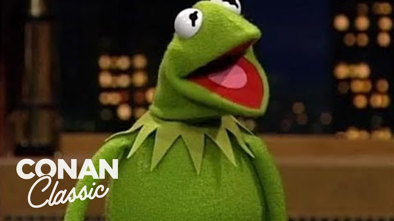 Конан берёт интервью у лягушонка Кермита | Late Night with Conan O’Brien